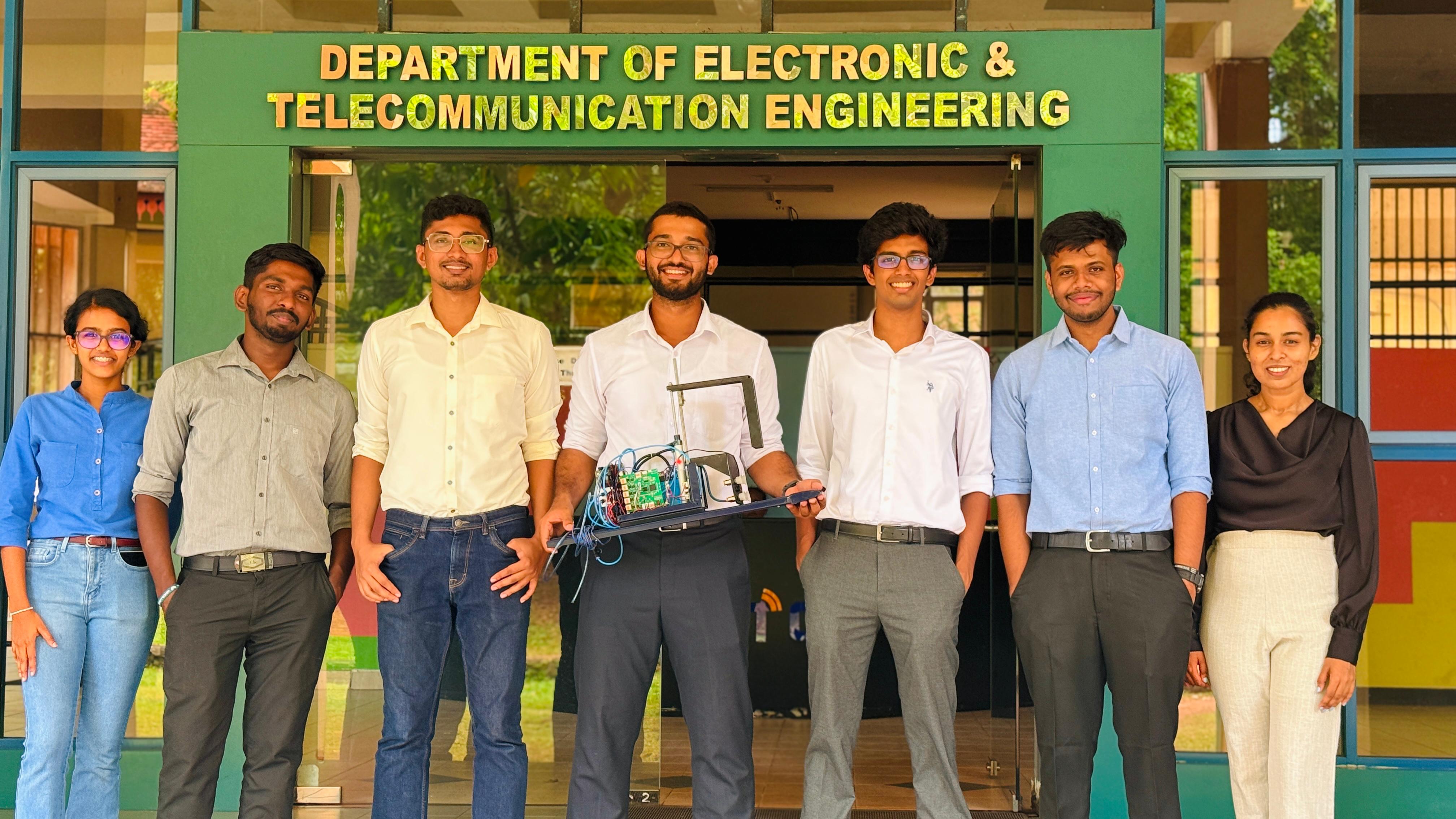 Reconfigurable Gripper for Autonomous Warehouse Depalletizing image 2