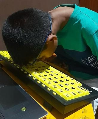 3D-Printed Tactile Keyboard & Stand for Children with CVI image 4